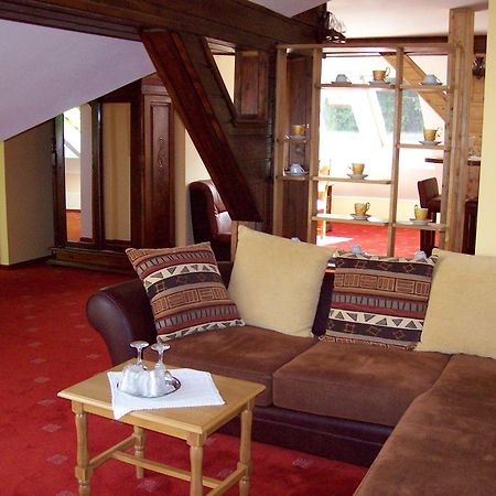 Pensiunea Crocus - Sauna & Billiard بويانا براسوف المظهر الخارجي الصورة