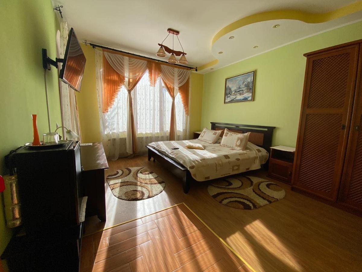 Pensiunea Crocus - Sauna & Billiard بويانا براسوف المظهر الخارجي الصورة