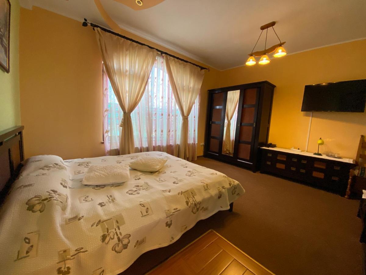 Pensiunea Crocus - Sauna & Billiard بويانا براسوف المظهر الخارجي الصورة