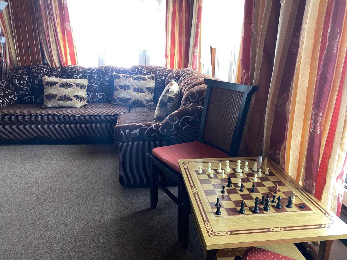 Pensiunea Crocus - Sauna & Billiard بويانا براسوف المظهر الخارجي الصورة